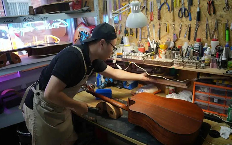 张家港市杨舍东城斑马吉他社